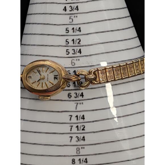 Vintage BENRUS Ladies Watch 17 Jewels Manual Wind RUNNING Gold Tone Speidel Band main image 4